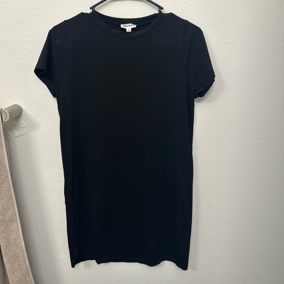 Superdown T-Shirt Dress size small - Picture 2 of 3